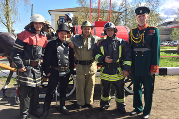 Областные пожарные и спасатели приняли участия в фестивале «Корюшка идёт!»
