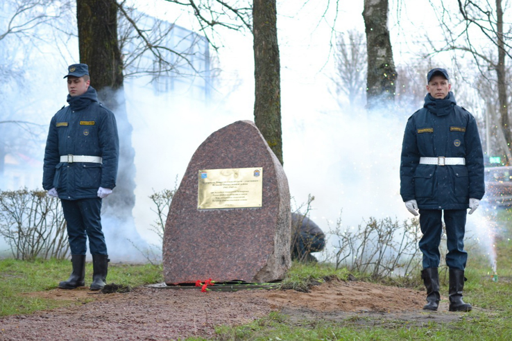 В честь пожарных Великой Отечественной заложен камень памяти