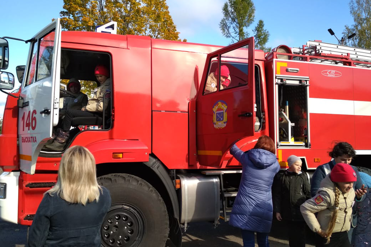 В области состоялся агитационный концерт «День пожарной безопасности»